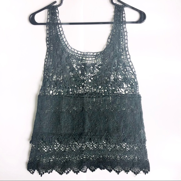 5/$20 Lace tank top, size XS - Picture 4 of 7